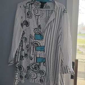 Ali Miles Graphic Asymmetrical Button Down Shirt White Black